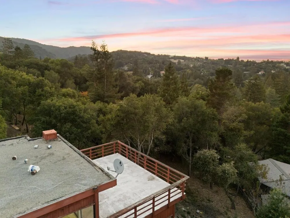 11490 Summit Wood Road Los Altos Hills, CA 94022