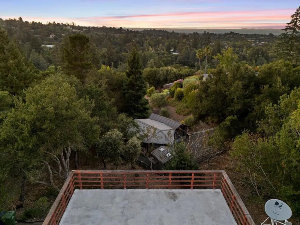11490 Summit Wood Road Los Altos Hills, CA 94022