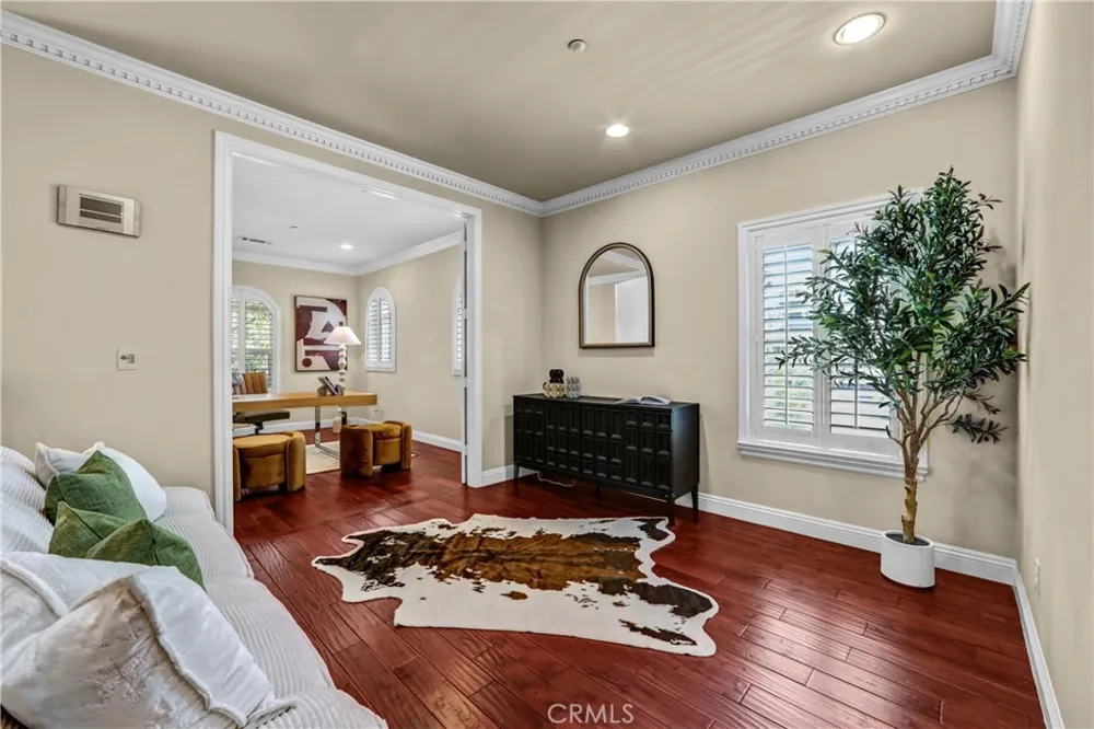 2801 Holly Arcadia, CA 91007
