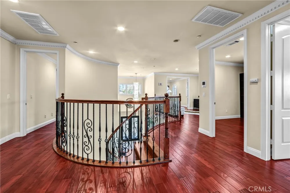 2801 Holly Arcadia, CA 91007