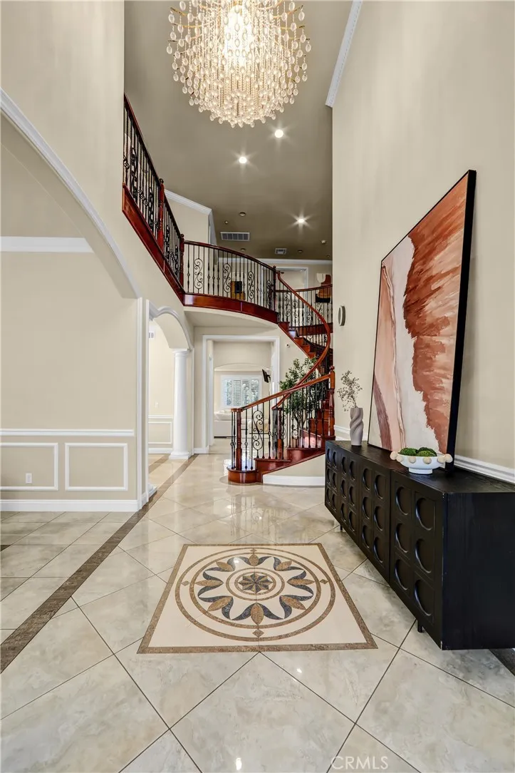 2801 Holly Arcadia, CA 91007