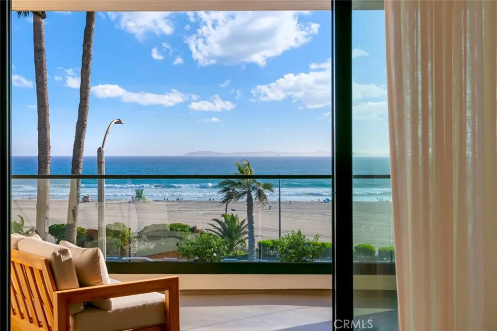 816 Pacific Coast Highway Huntington Beach, CA 92648