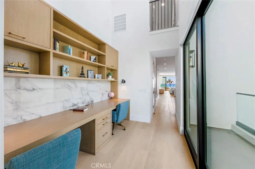 816 Pacific Coast Highway Huntington Beach, CA 92648