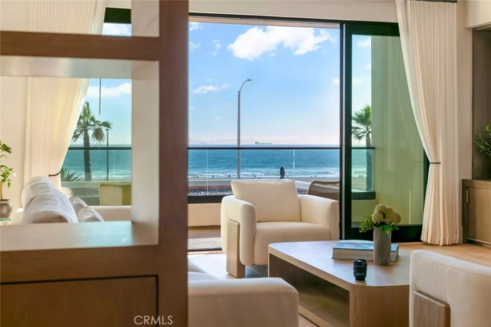 816 Pacific Coast Highway Huntington Beach, CA 92648