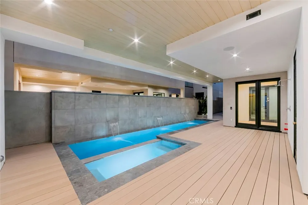 816 Pacific Coast Highway Huntington Beach, CA 92648