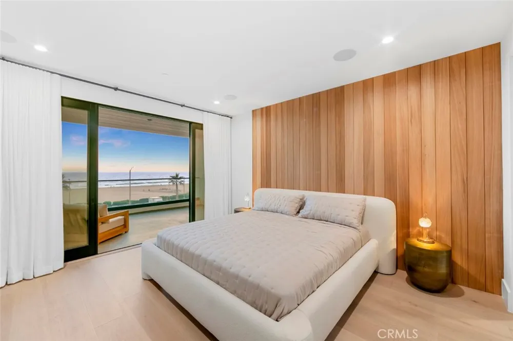 816 Pacific Coast Highway Huntington Beach, CA 92648