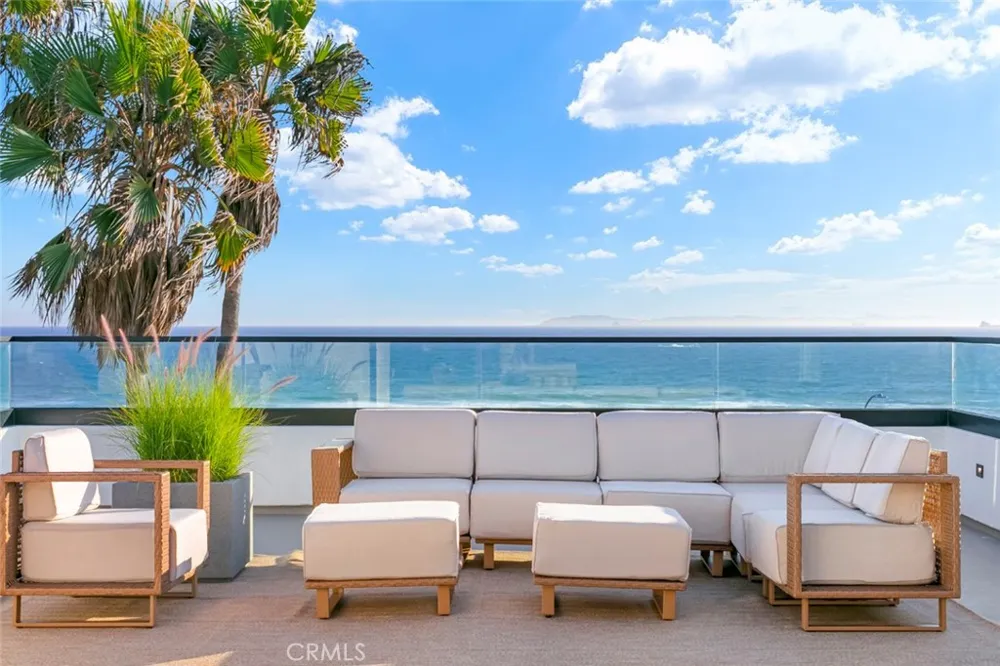 816 Pacific Coast Highway Huntington Beach, CA 92648