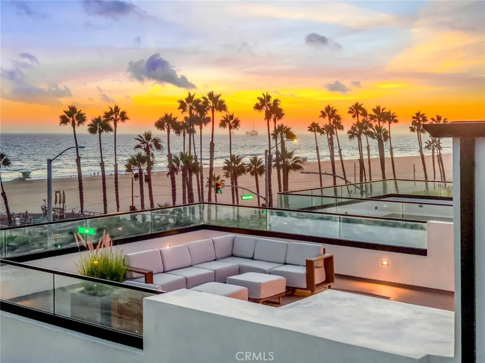 816 Pacific Coast Highway Huntington Beach, CA 92648