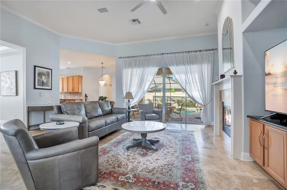 10925 WOODCHASE CIRCLE Orlando, FL 32836
