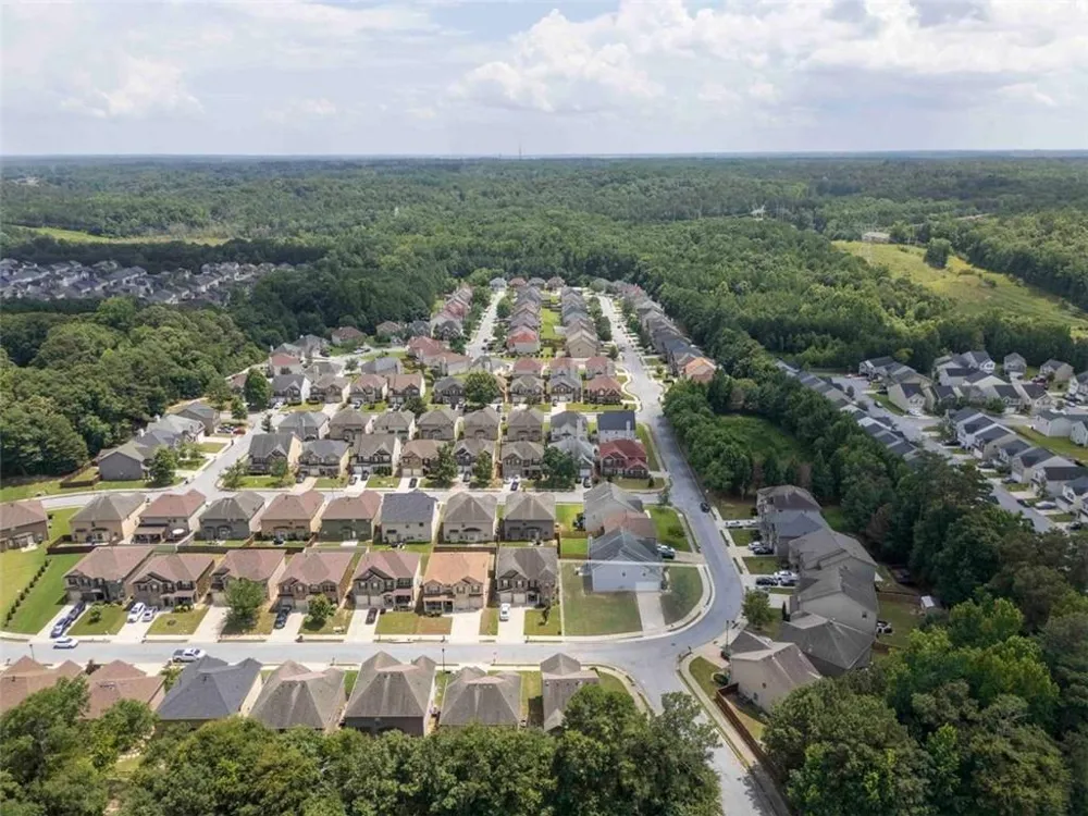 7562 Bowhead Court Fairburn, GA 30213