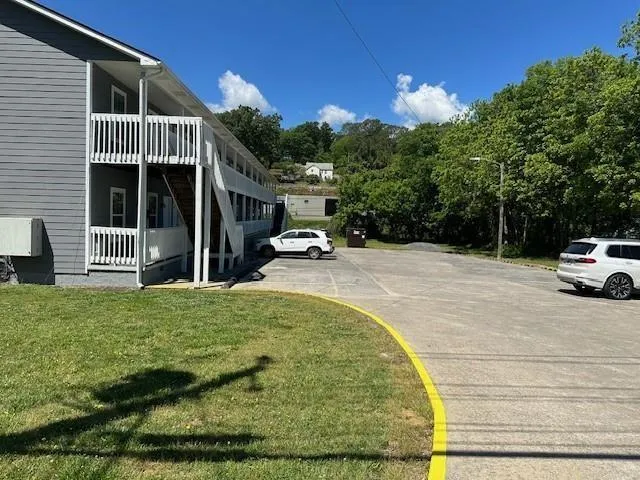 432 4th Avenue Dalton, GA 30721