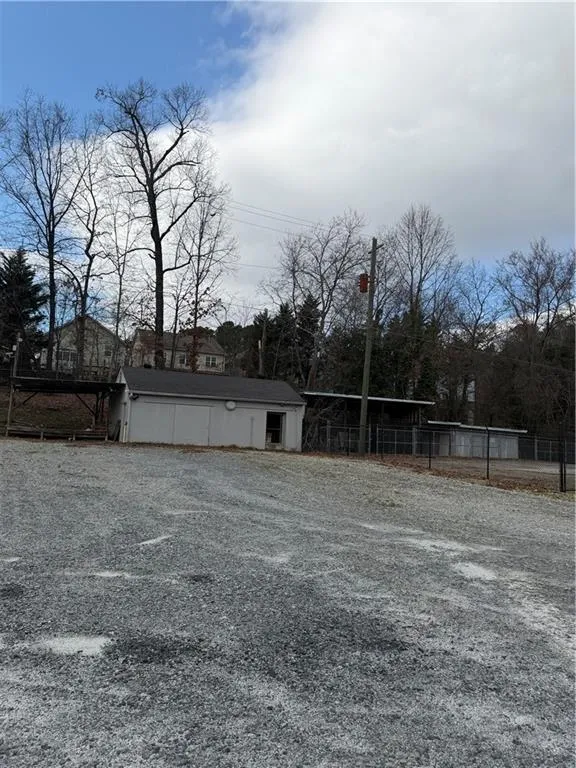 2735 Huff Dr Lawrenceville, GA 30044