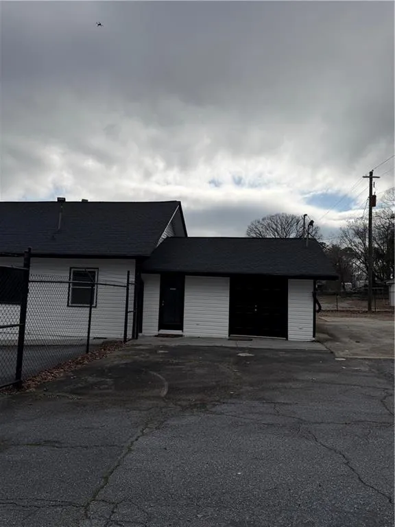 2735 Huff Dr Lawrenceville, GA 30044