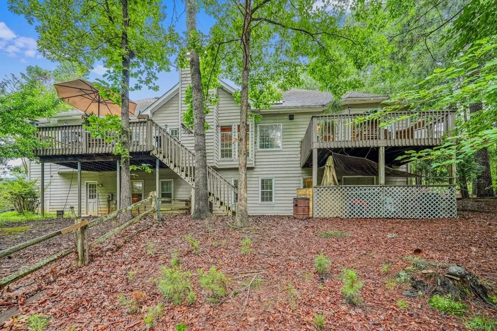 1313 Amberwood Drive Woodstock, GA 30189