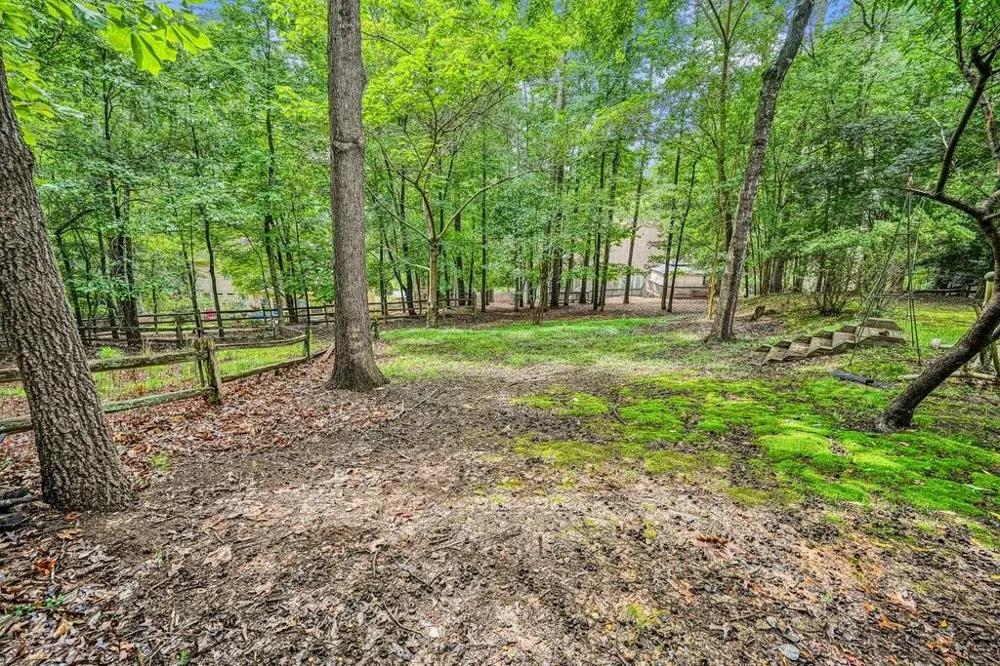1313 Amberwood Drive Woodstock, GA 30189