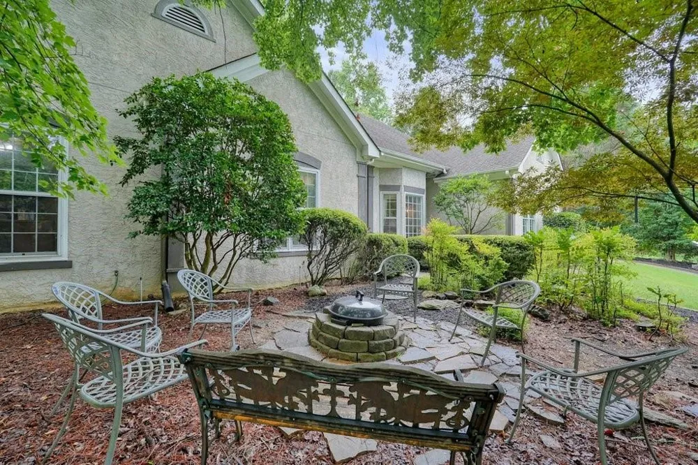 1313 Amberwood Drive Woodstock, GA 30189