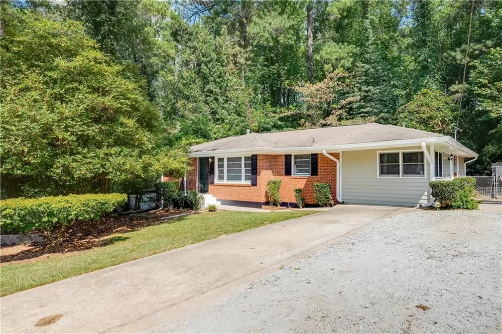 1709 Lee Street Decatur, GA 30035