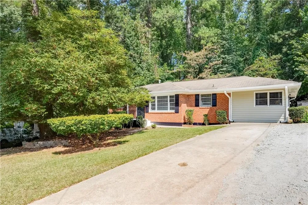 1709 Lee Street Decatur, GA 30035