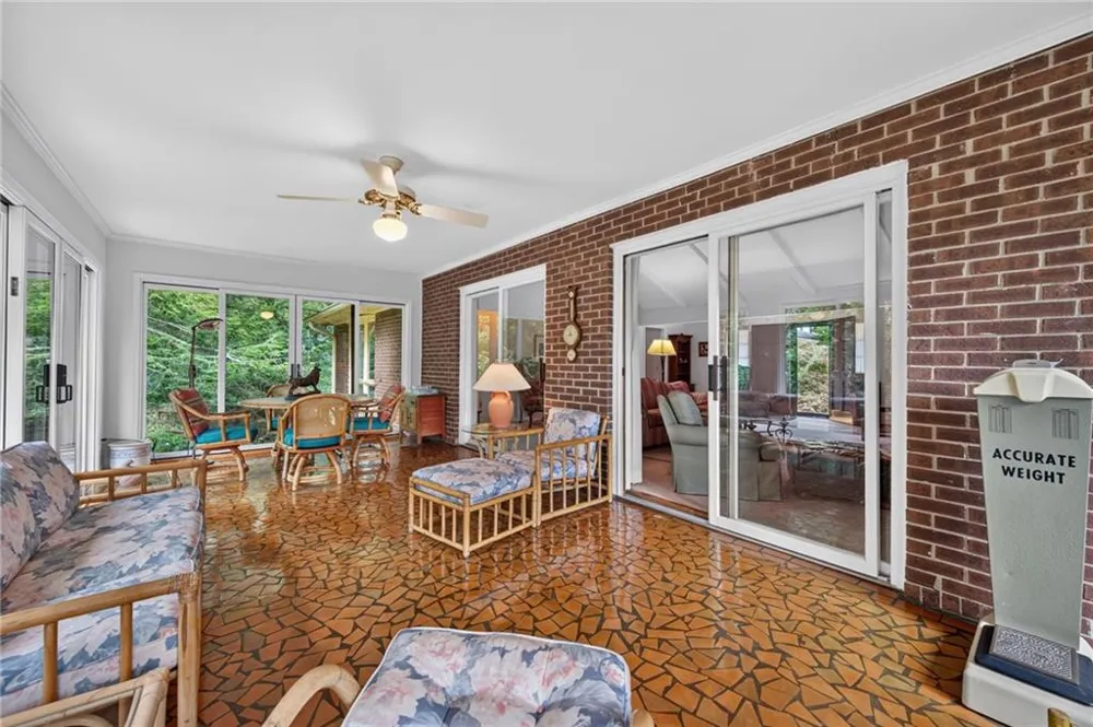 115 Farmstead Lane Roswell, GA 30075