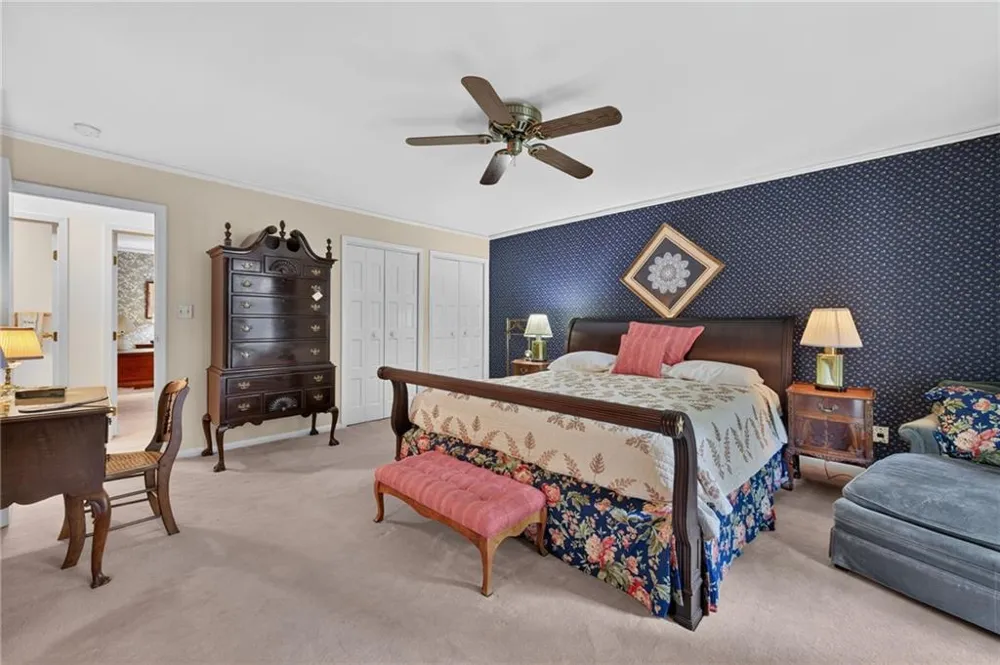 115 Farmstead Lane Roswell, GA 30075