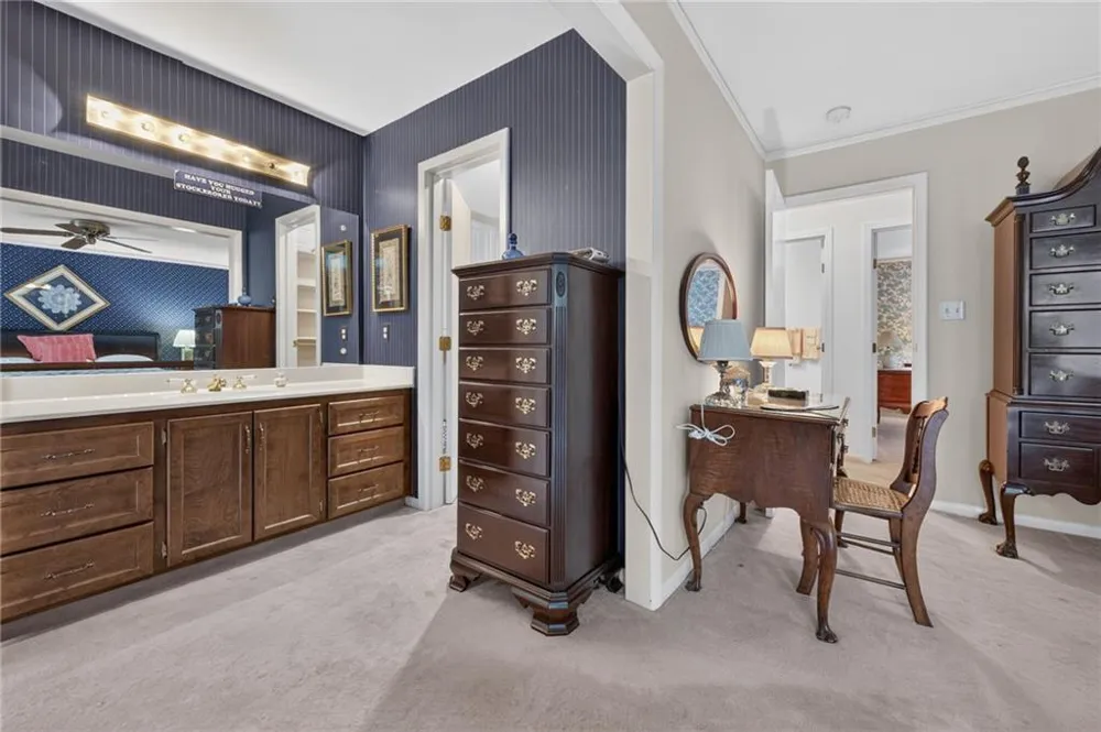 115 Farmstead Lane Roswell, GA 30075