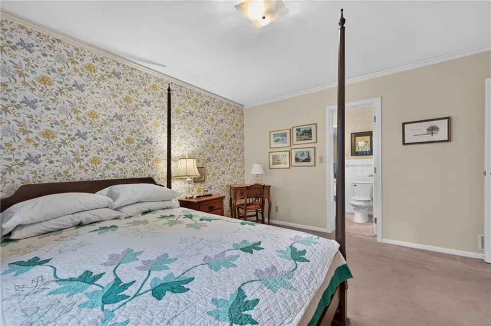 115 Farmstead Lane Roswell, GA 30075