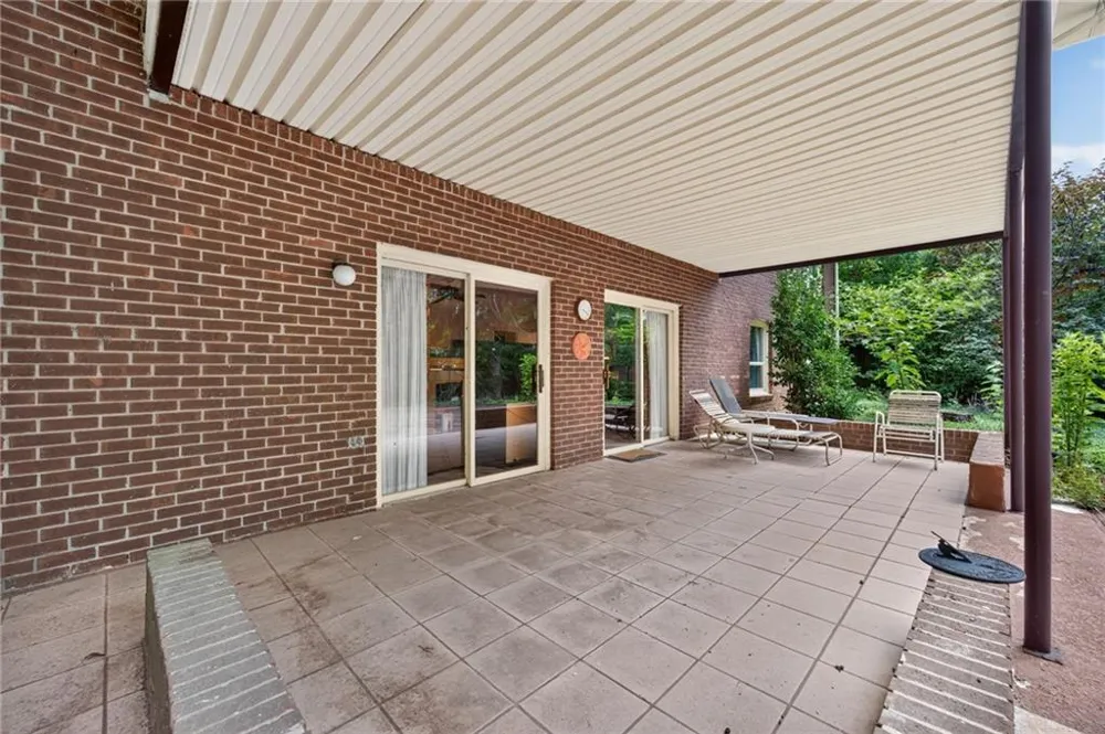 115 Farmstead Lane Roswell, GA 30075