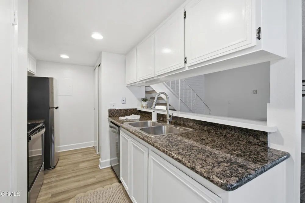 1130 Bryce Way Ventura, CA 93003