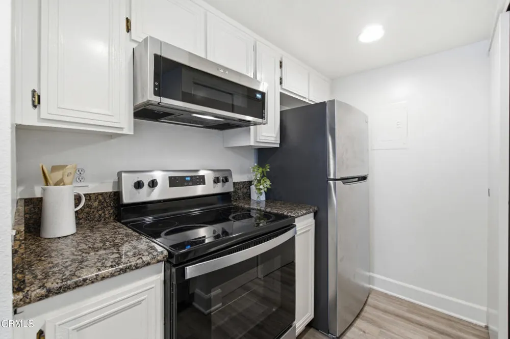 1130 Bryce Way Ventura, CA 93003
