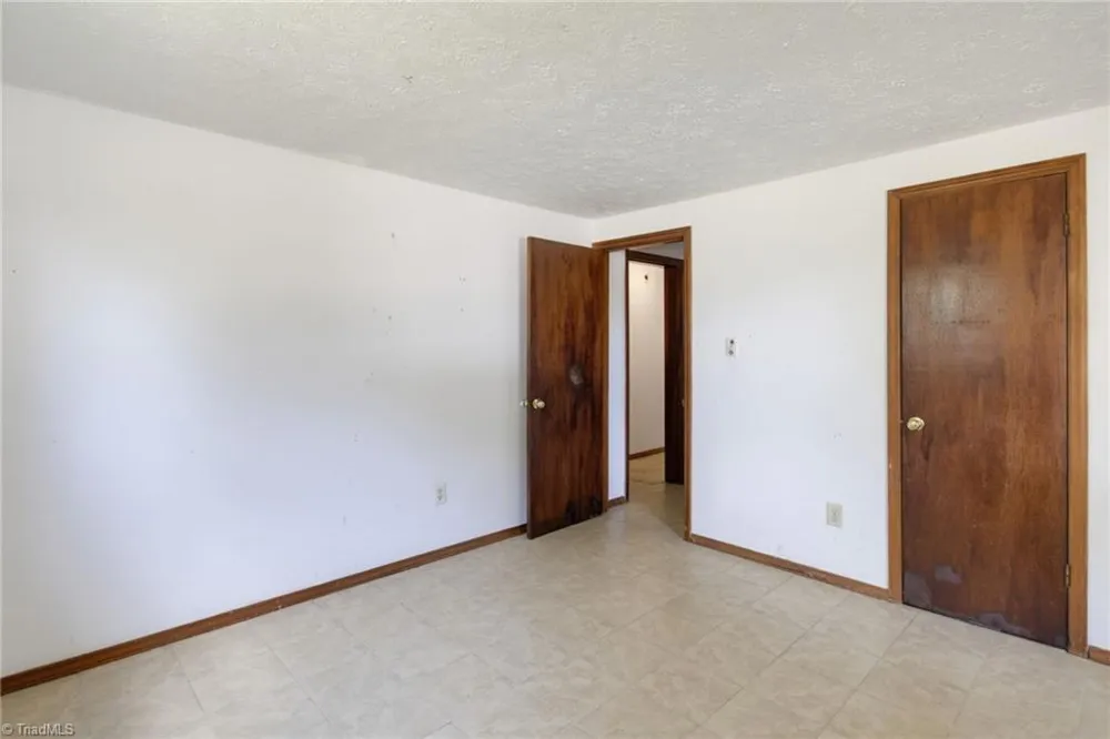 1719 Oneka Avenue High Point, NC 27260