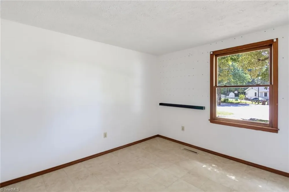 1719 Oneka Avenue High Point, NC 27260