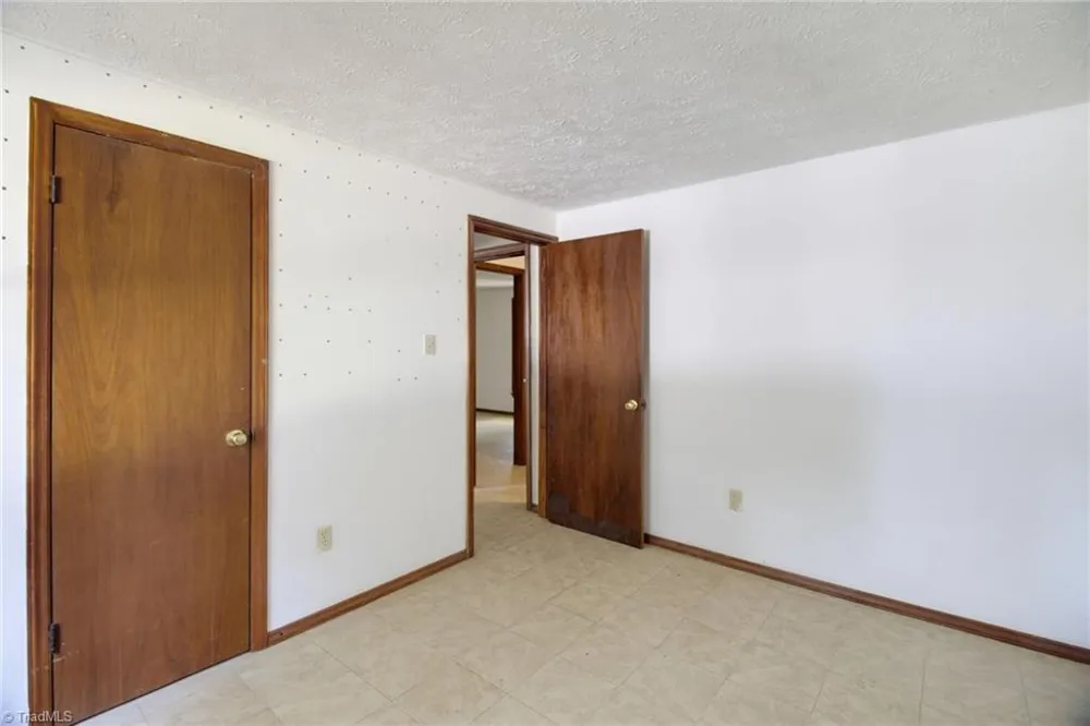 1719 Oneka Avenue High Point, NC 27260
