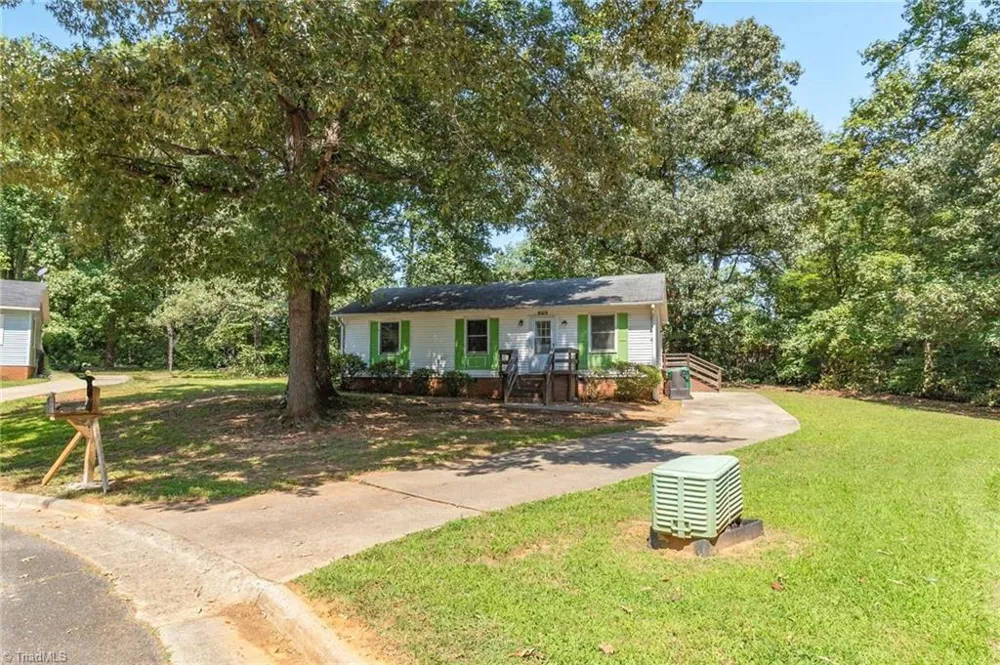 1719 Oneka Avenue High Point, NC 27260