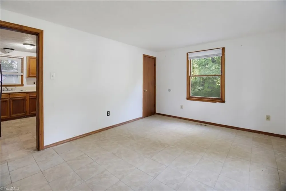 1719 Oneka Avenue High Point, NC 27260