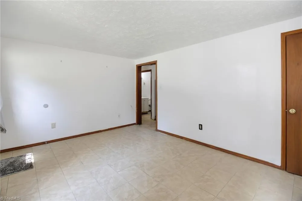1719 Oneka Avenue High Point, NC 27260