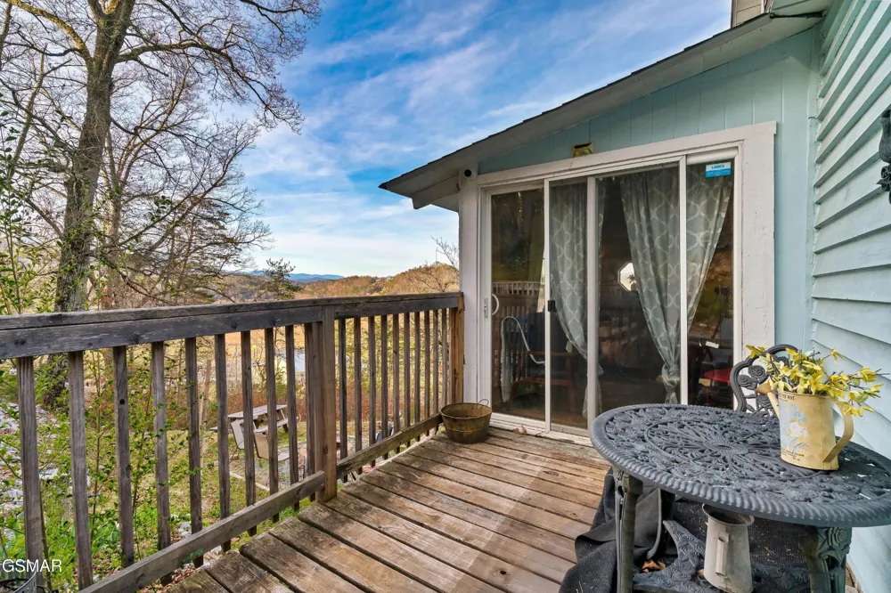 1174 Sharp Road Sevierville, TN 37876
