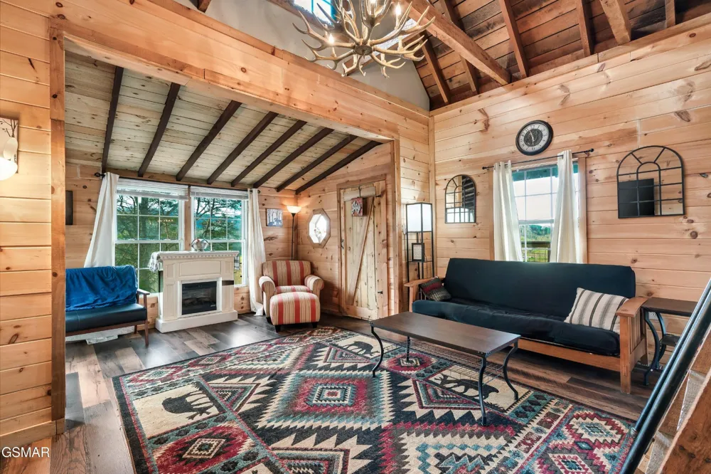 1174 Sharp Road Sevierville, TN 37876
