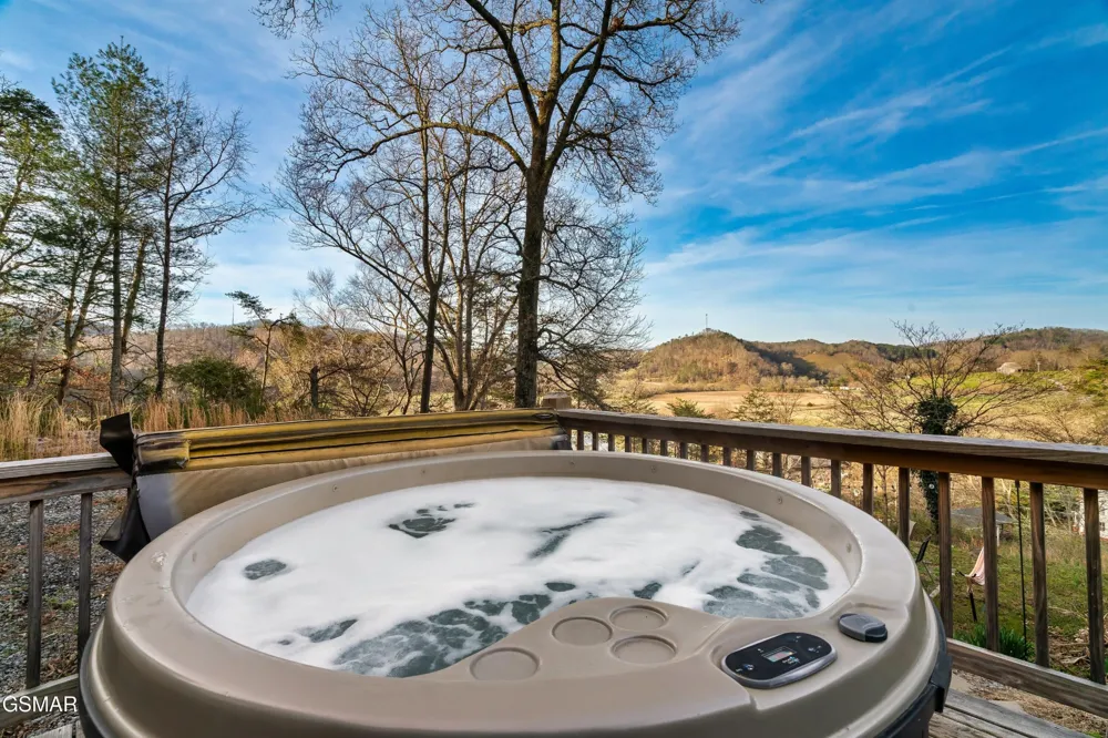 1174 Sharp Road Sevierville, TN 37876