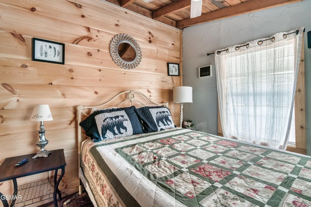 1174 Sharp Road Sevierville, TN 37876