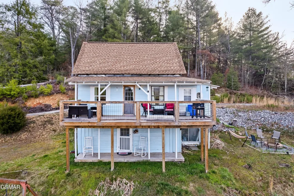 1174 Sharp Road Sevierville, TN 37876