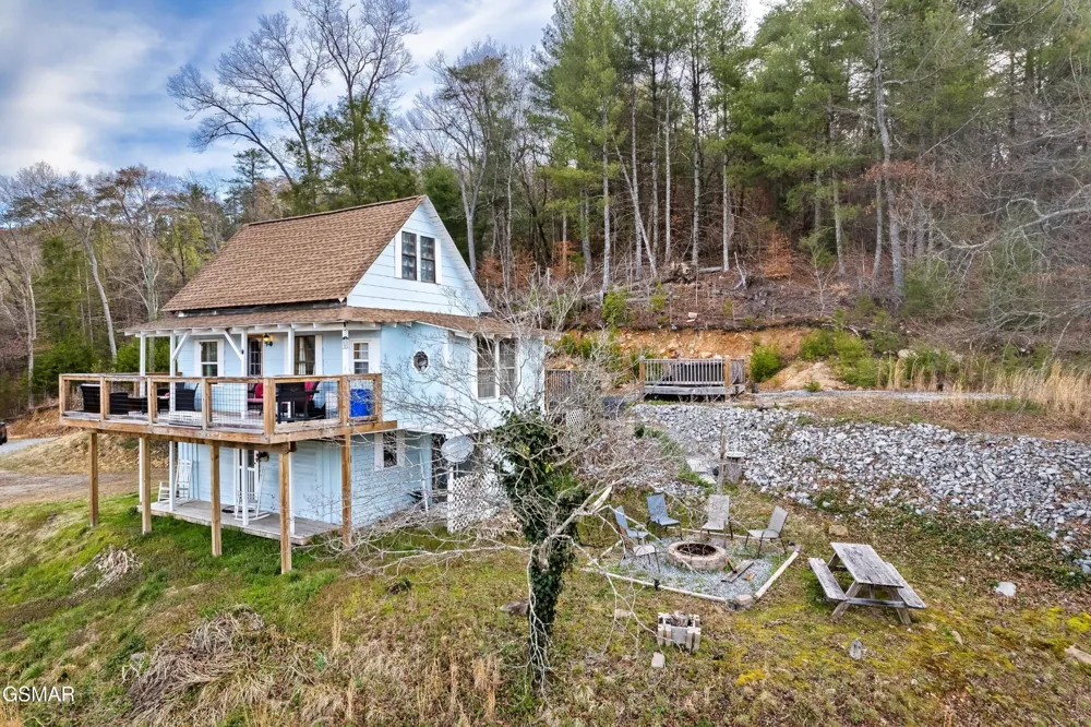 1174 Sharp Road Sevierville, TN 37876