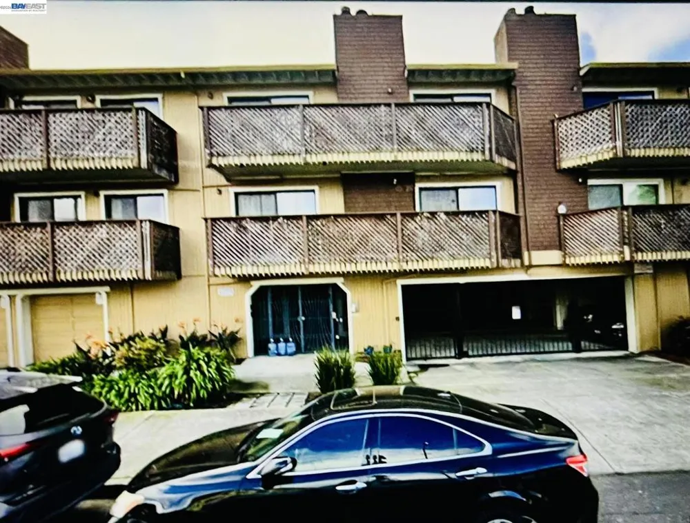 2868 38 #8 Oakland, CA 94619