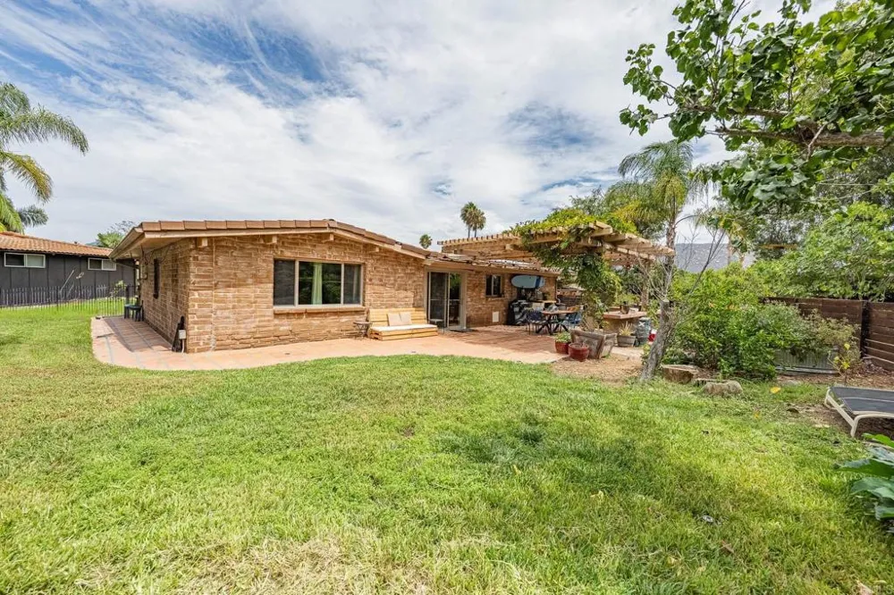 4719 Via Inca Fallbrook, CA 92028