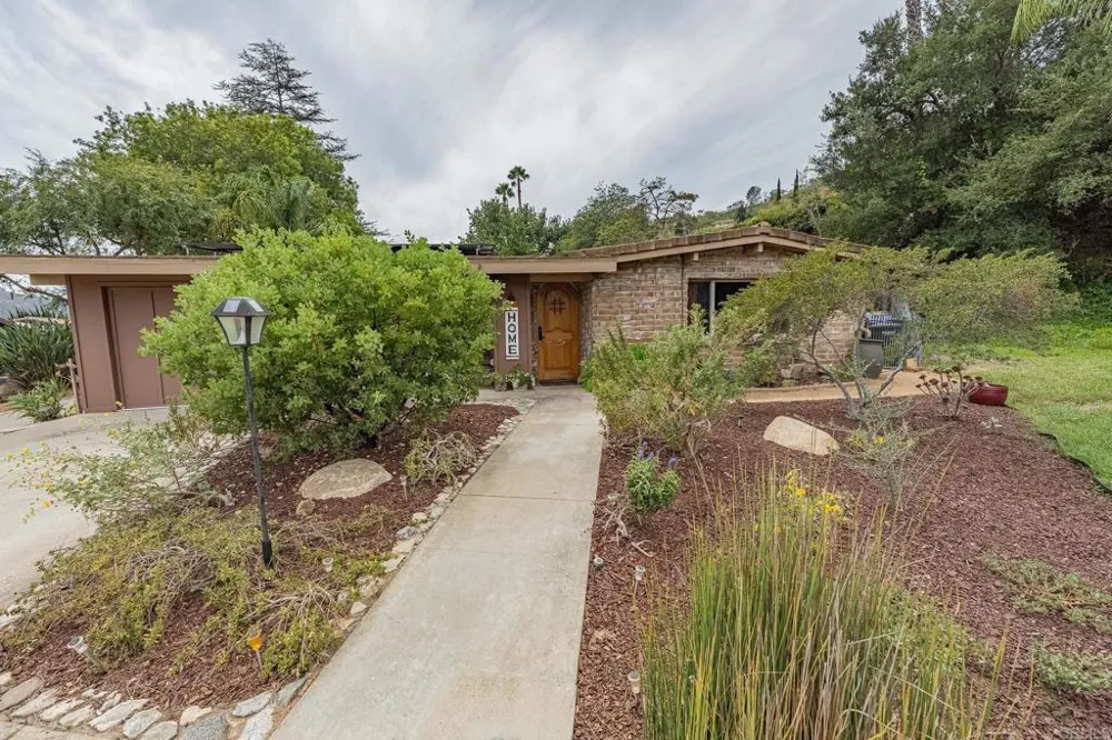 4719 Via Inca Fallbrook, CA 92028
