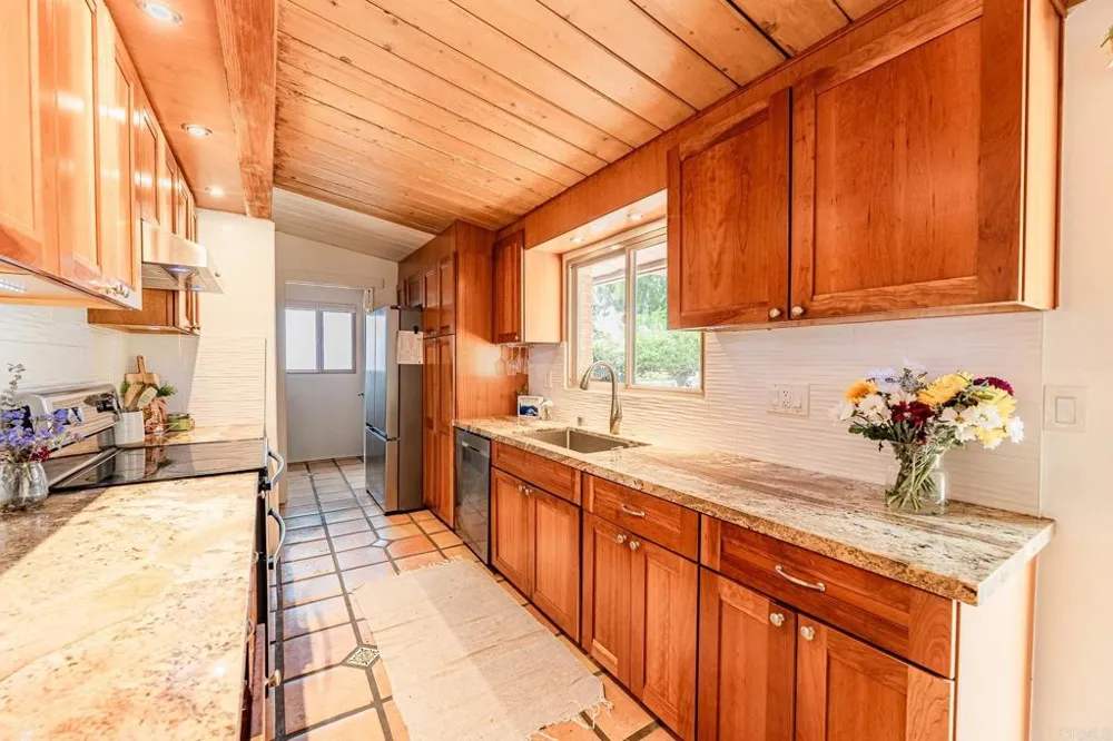 4719 Via Inca Fallbrook, CA 92028
