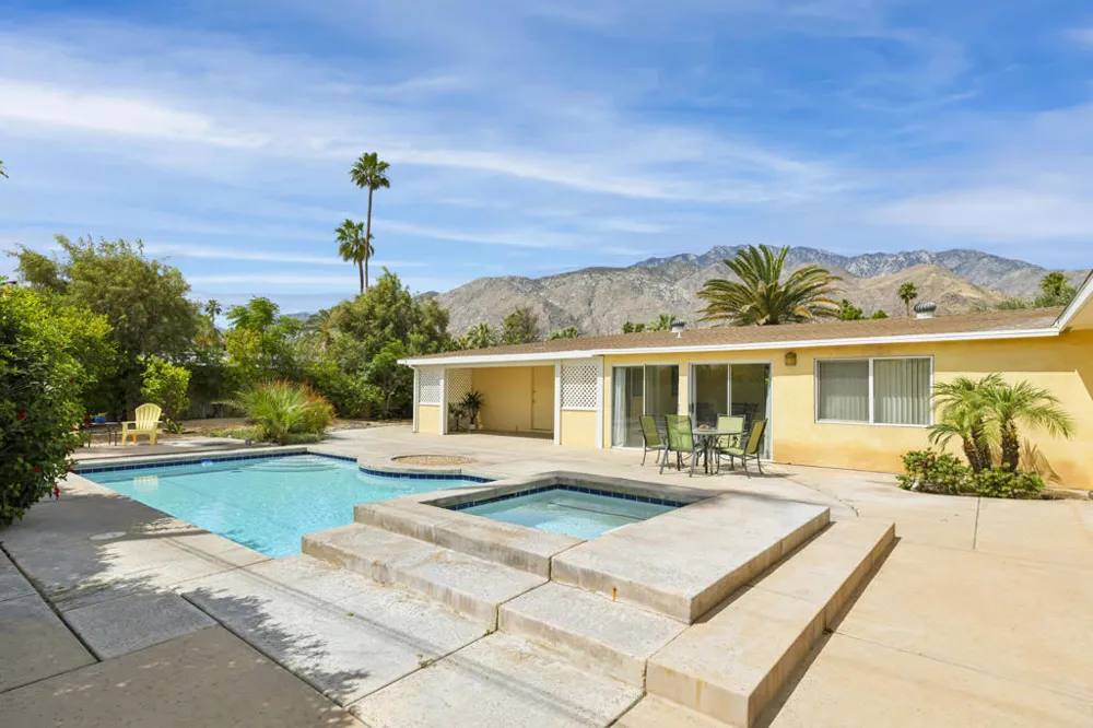 1444 Rodeo Road Palm Springs, CA 92262