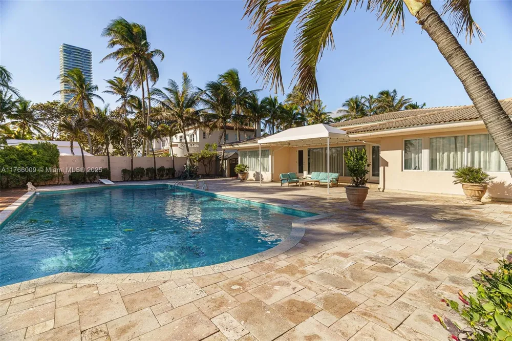 205 Ocean Blvd Golden Beach, FL 33160