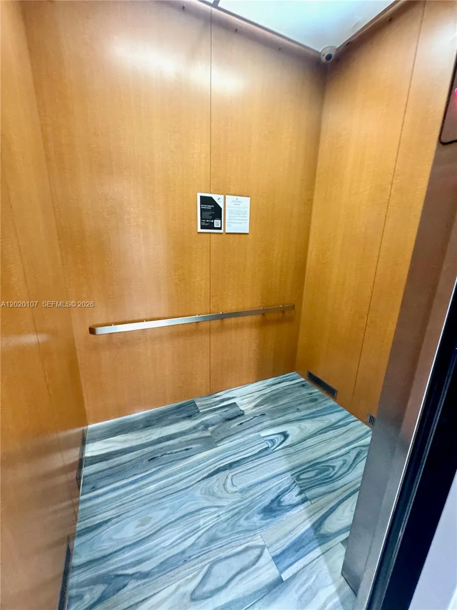 1723 SW 2nd Ave #704 Miami, FL 33129