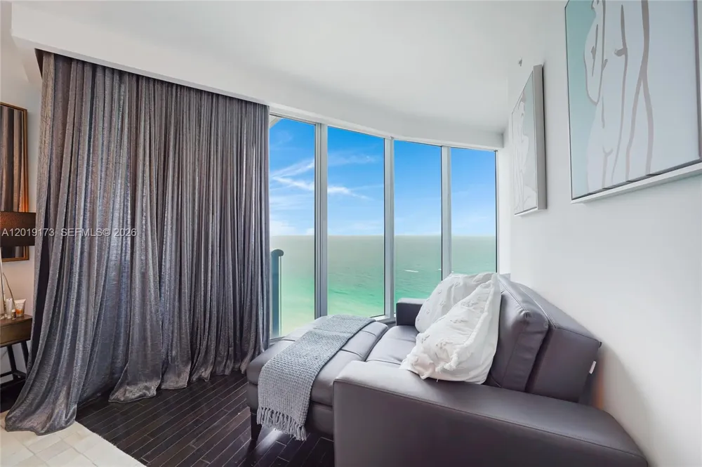 17001 Collins Ave #2805 Sunny Isles Beach, FL 33160