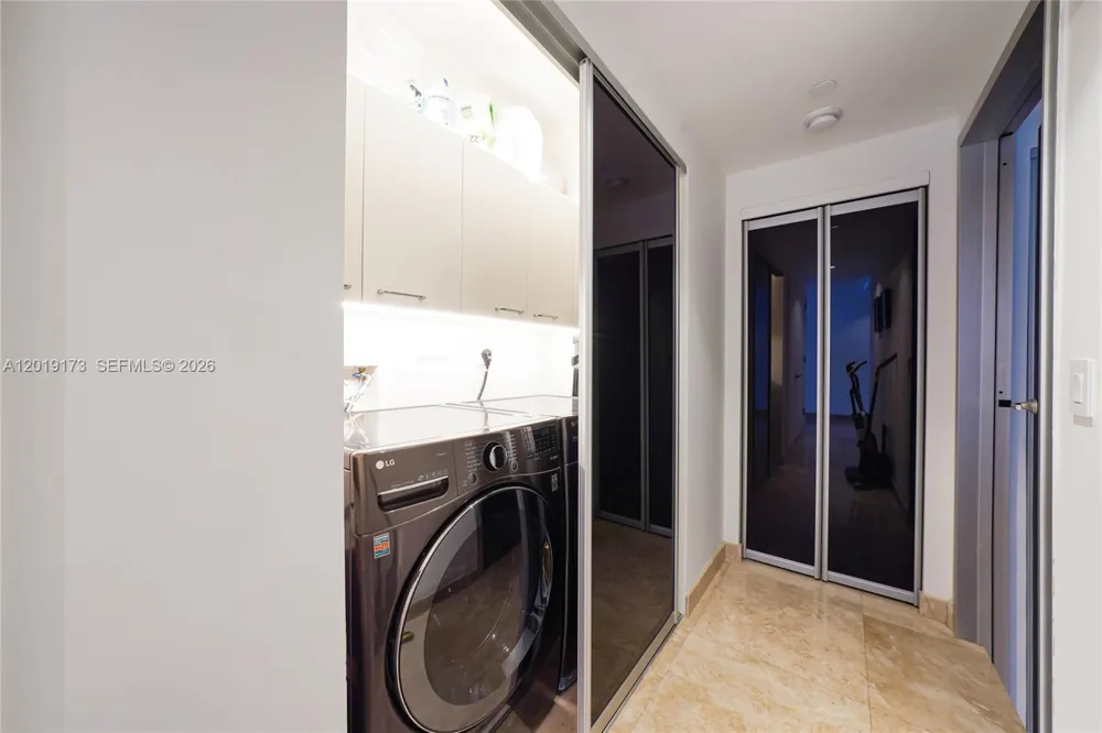 17001 Collins Ave #2805 Sunny Isles Beach, FL 33160